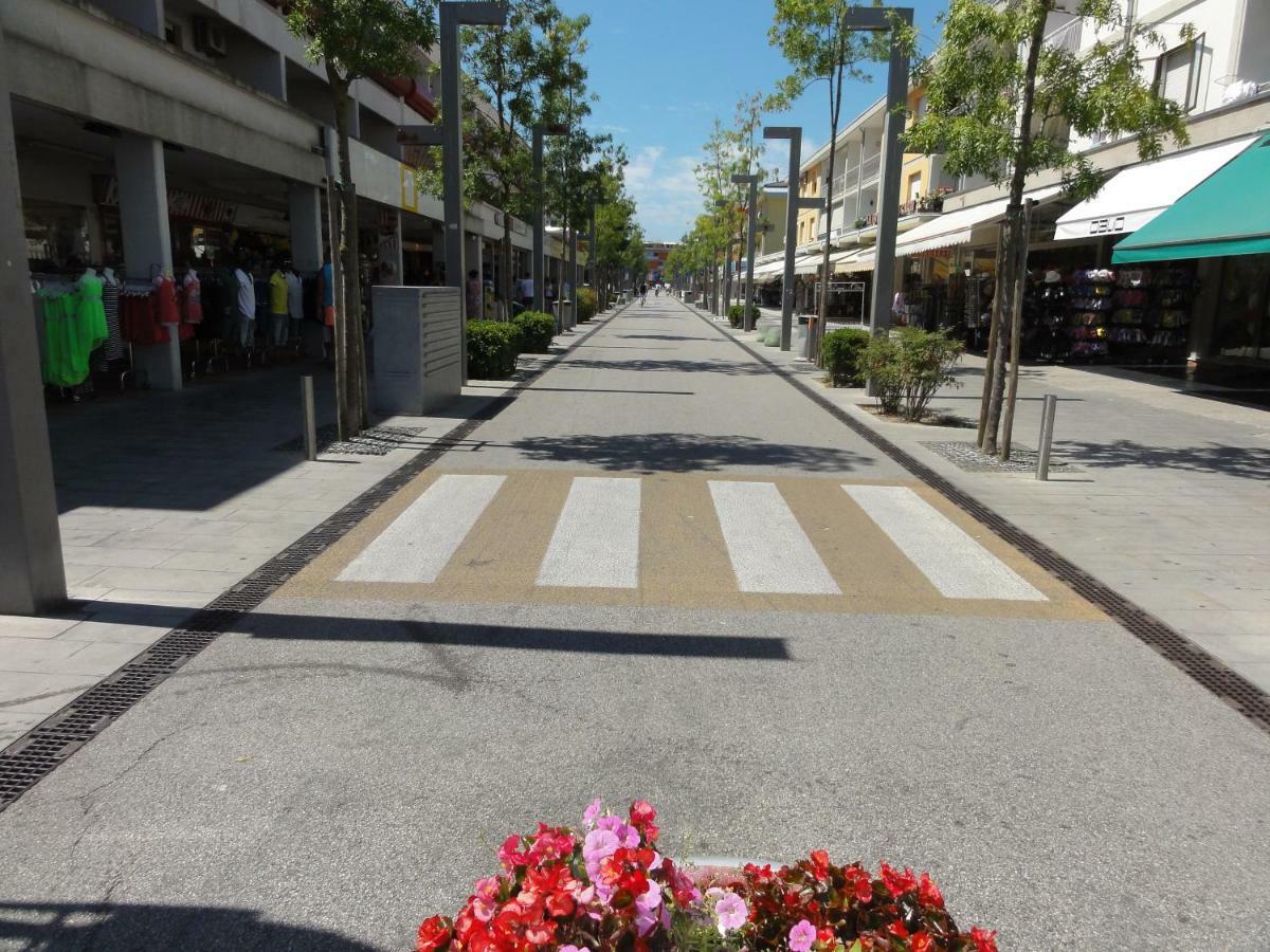Girasole - Appartamenti Bibione Exterior foto